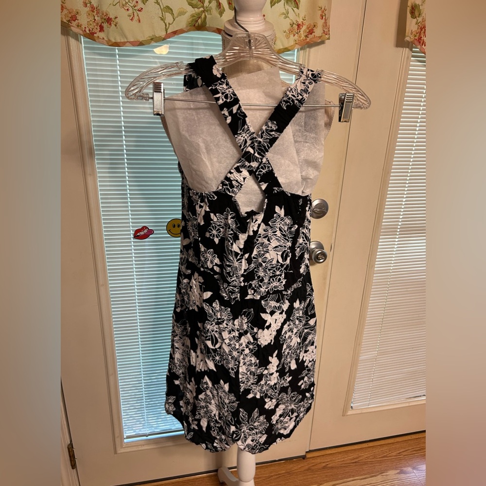 Romper - Picture 3 of 6